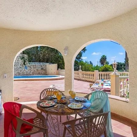 By Interhome Hébergement de vacances La Canuta